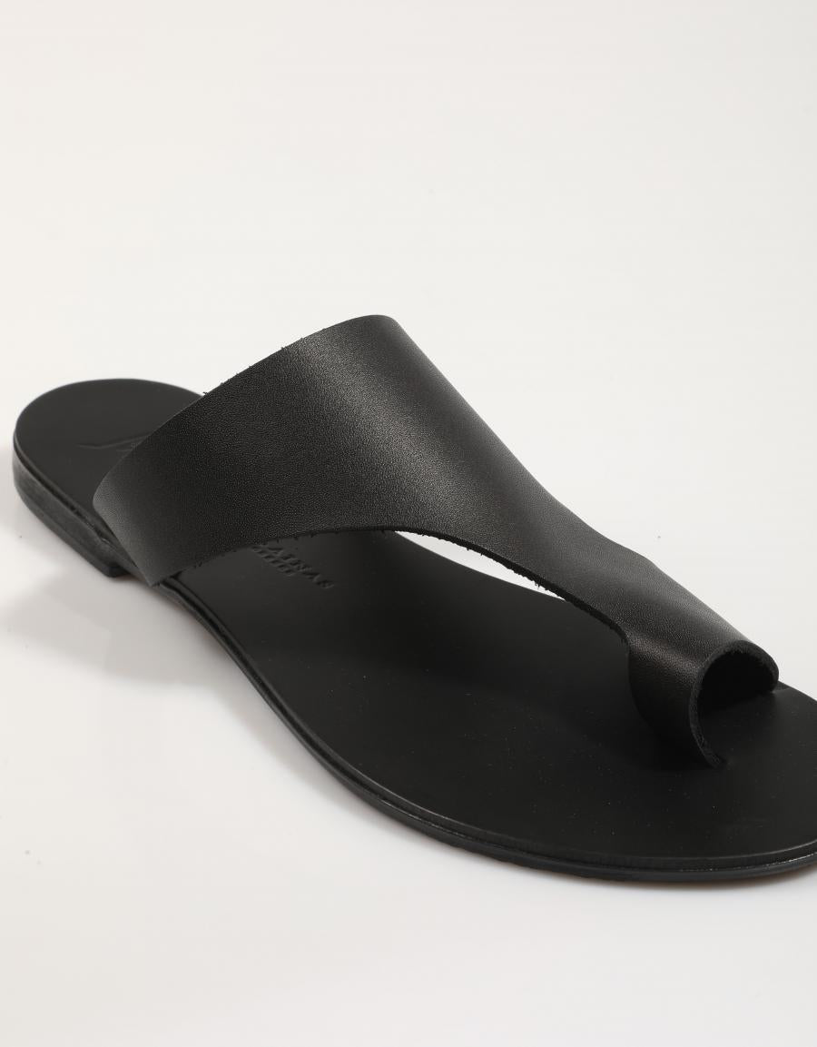 SANDALIAS NICOLAS LAINAS 26 en color Negro
