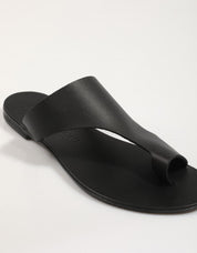 SANDALIAS NICOLAS LAINAS 26 en color Negro