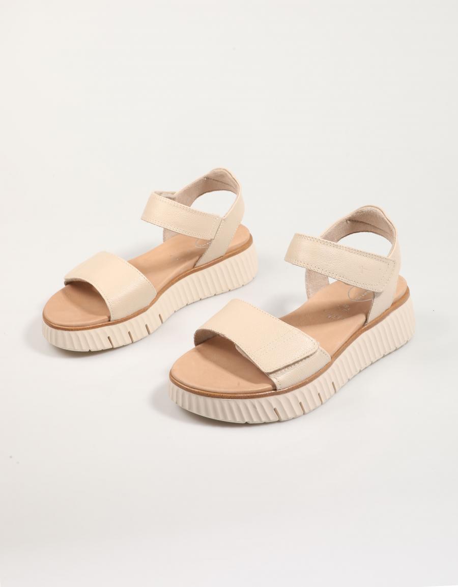 SANDALIAS TAMARIS 88720 44 en color Hielo