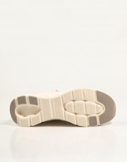 ZAPATILLAS SKECHERS GLIDE STEP PRO PURE MOTION en color Beige