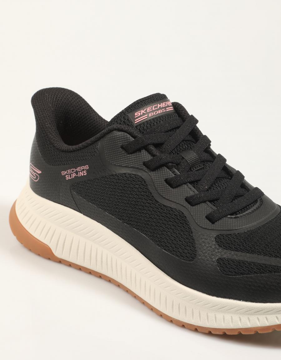 ZAPATILLAS SKECHERS SLIP INS BOBS SQUAD 4 en color Negro