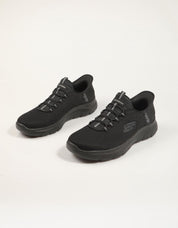 ZAPATILLAS SKECHERS SLIP INS SUMMITS HIGH RANGE en color Negro