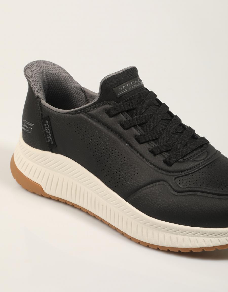 ZAPATILLAS SKECHERS SLIP INS BOBS SPORT SQUAD en color Negro