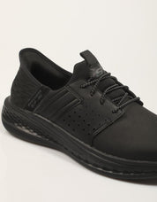 ZAPATILLAS SKECHERS SLIP INS R F SLADE ZACHARY en color Negro