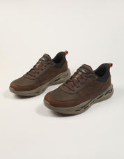 ZAPATILLAS SKECHERS SLIP INS ARCH FIT ORVAN en color Marron