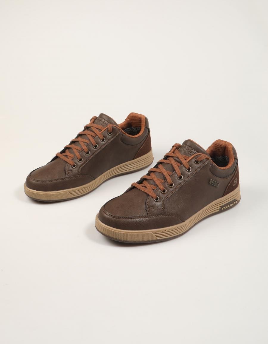 ZAPATILLAS SKECHERS CAVELL SPARKMAN en color Marron