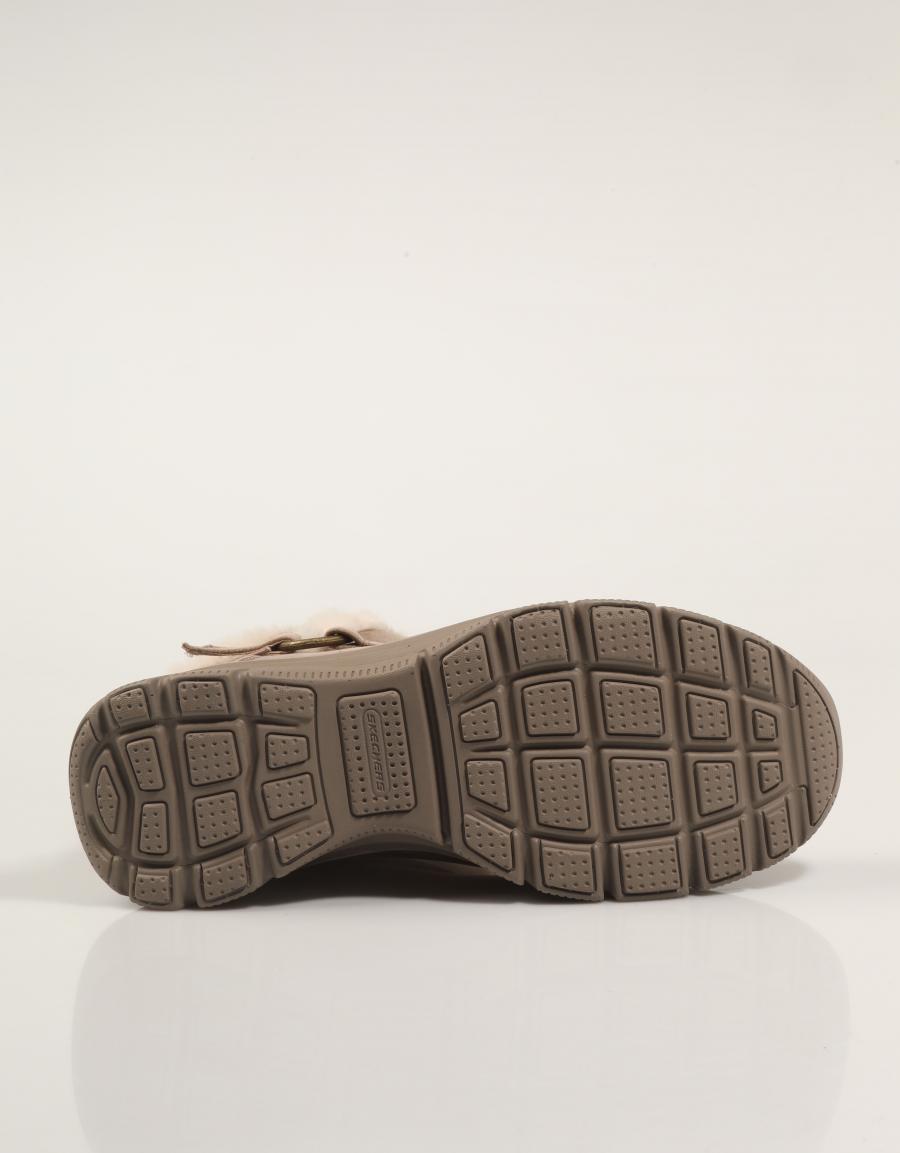 BOTINES SKECHERS SLIP INS RELAXED FIT EASY en color Taupe