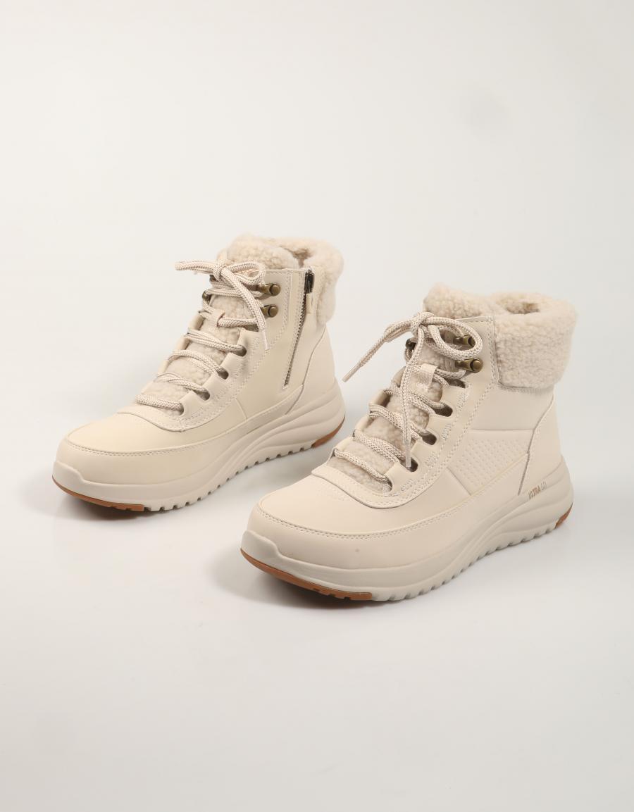 ZAPATILLAS SKECHERS ON THE GO STELLAR ALPINE ADVENTU en color Beige