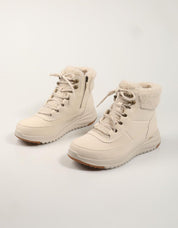 ZAPATILLAS SKECHERS ON THE GO STELLAR ALPINE ADVENTU en color Beige