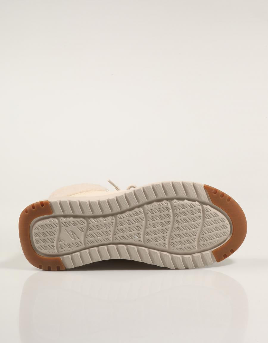 ZAPATILLAS SKECHERS ON THE GO STELLAR ALPINE ADVENTU en color Beige