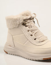 ZAPATILLAS SKECHERS ON THE GO STELLAR ALPINE ADVENTU en color Beige