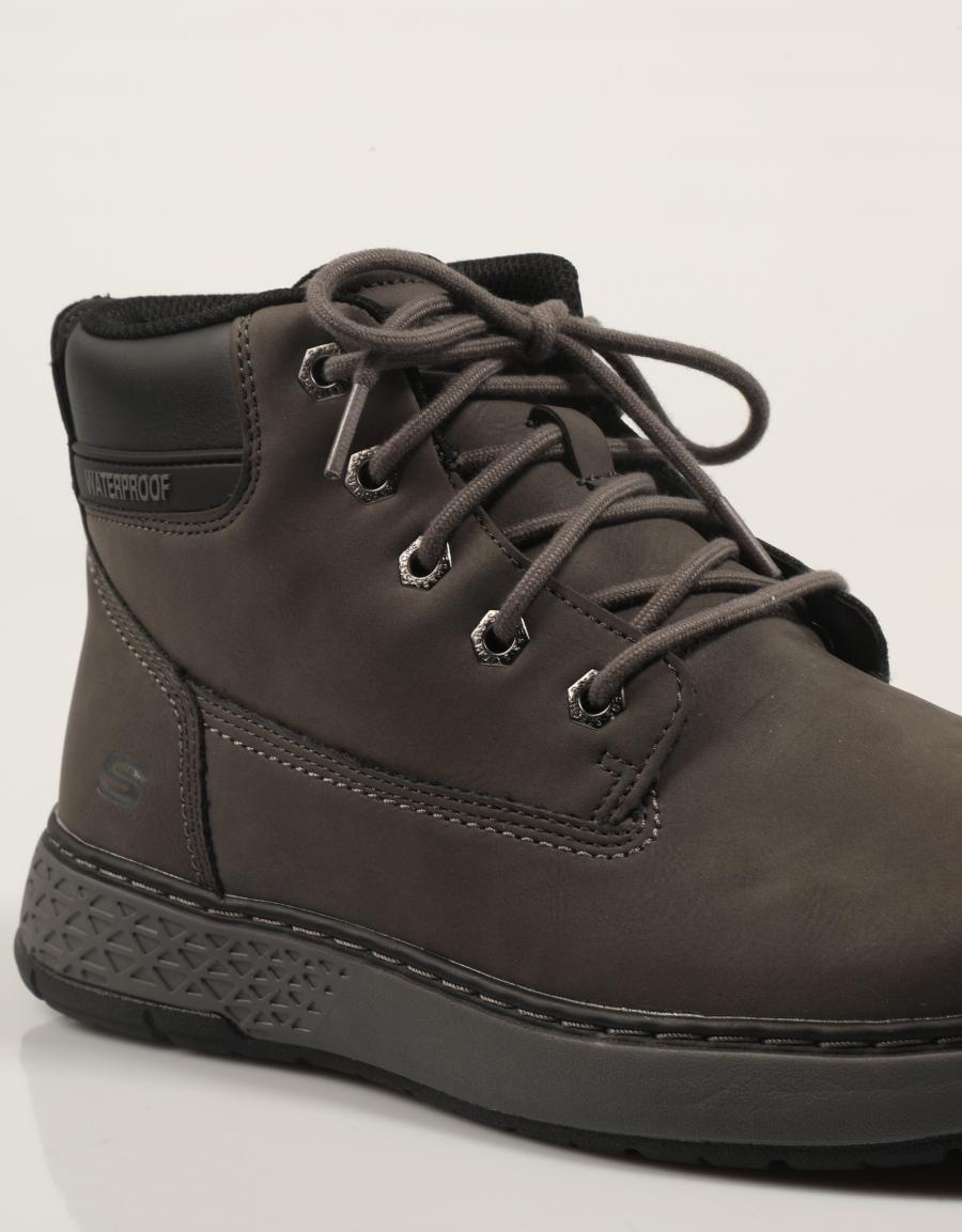 BOTINES SKECHERS RELAXED FIT GARLAN DENO en color Gris