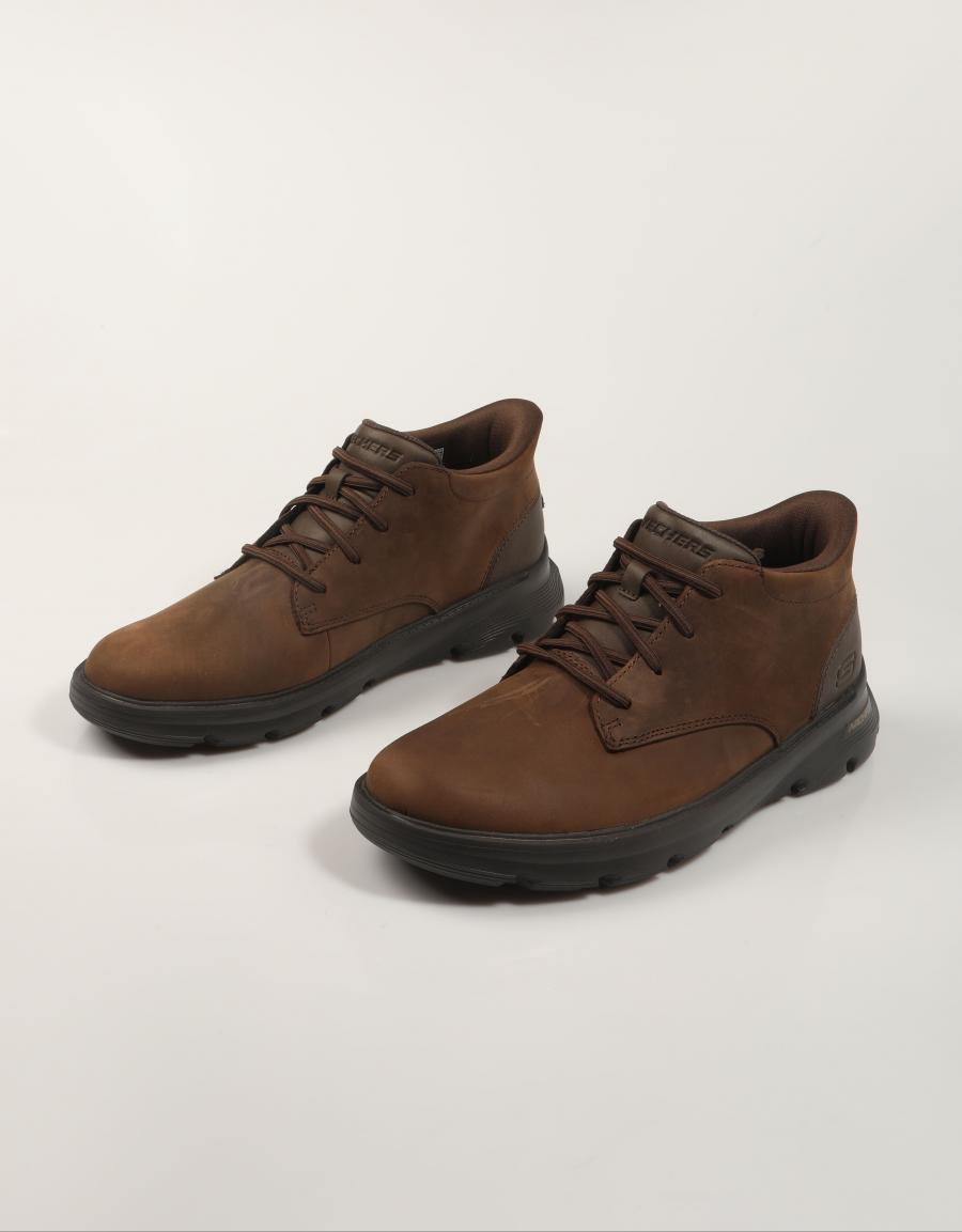 BOTINES SKECHERS ARCH FIT GARZA en color Marron