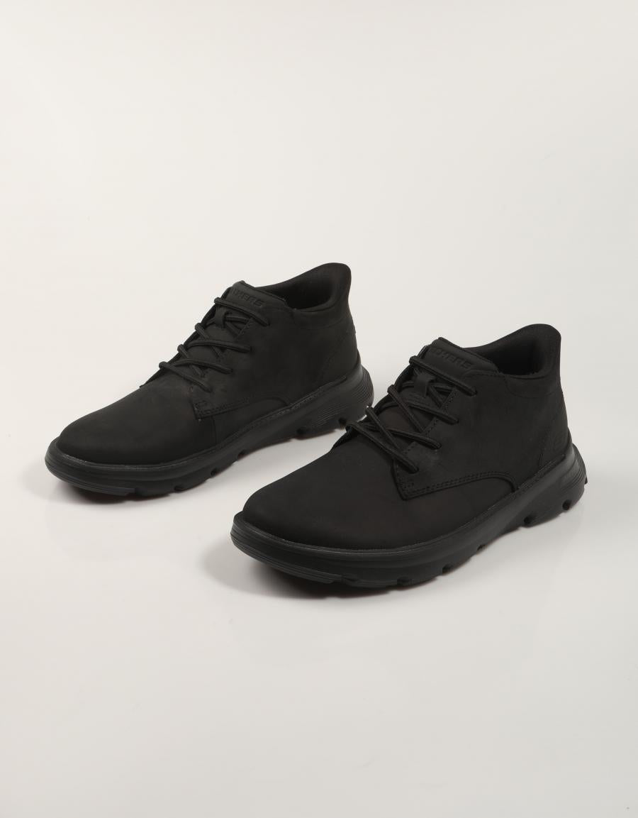 BOTINES SKECHERS ARCH FIT GARZA en color Negro
