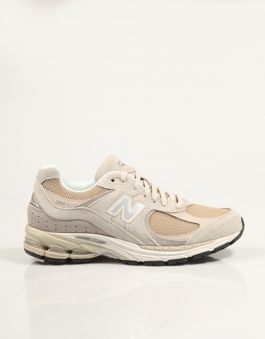 ZAPATILLAS NEW BALANCE  en color Beige