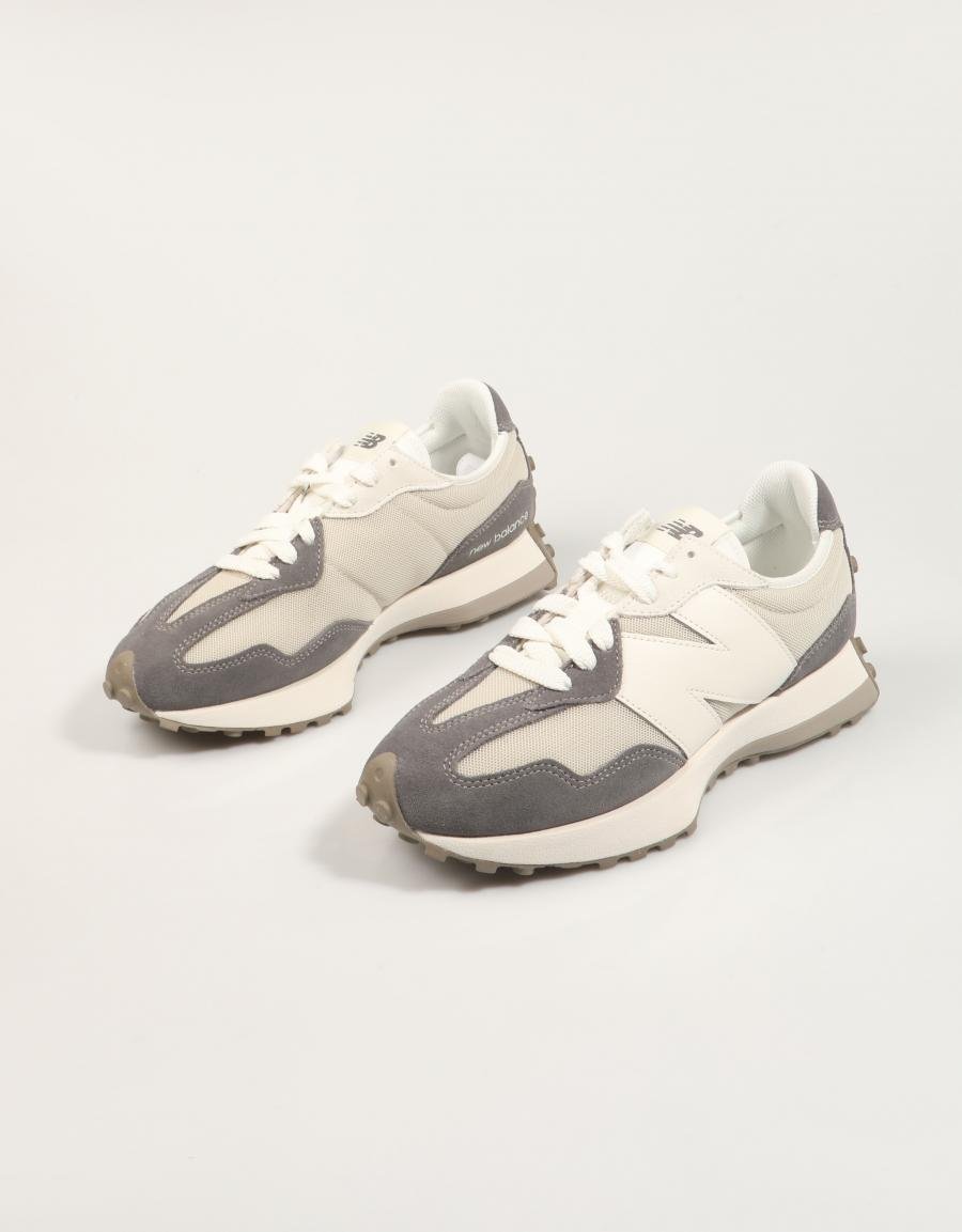ZAPATILLAS NEW BALANCE U327 en color Gris