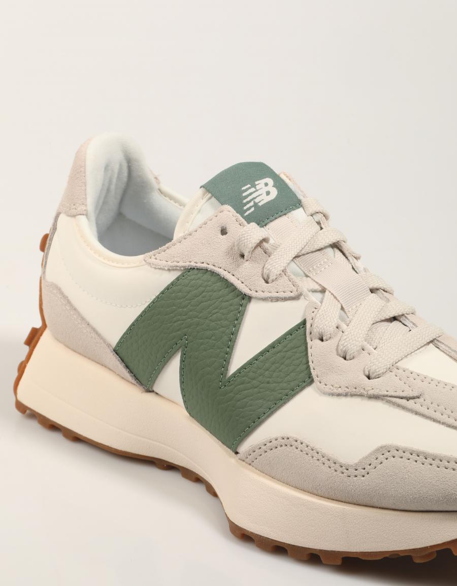 ZAPATILLAS NEW BALANCE  en color Blanco