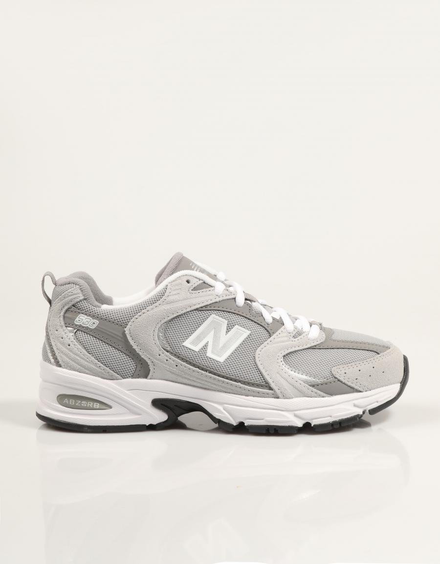 ZAPATILLAS NEW BALANCE  en color Gris