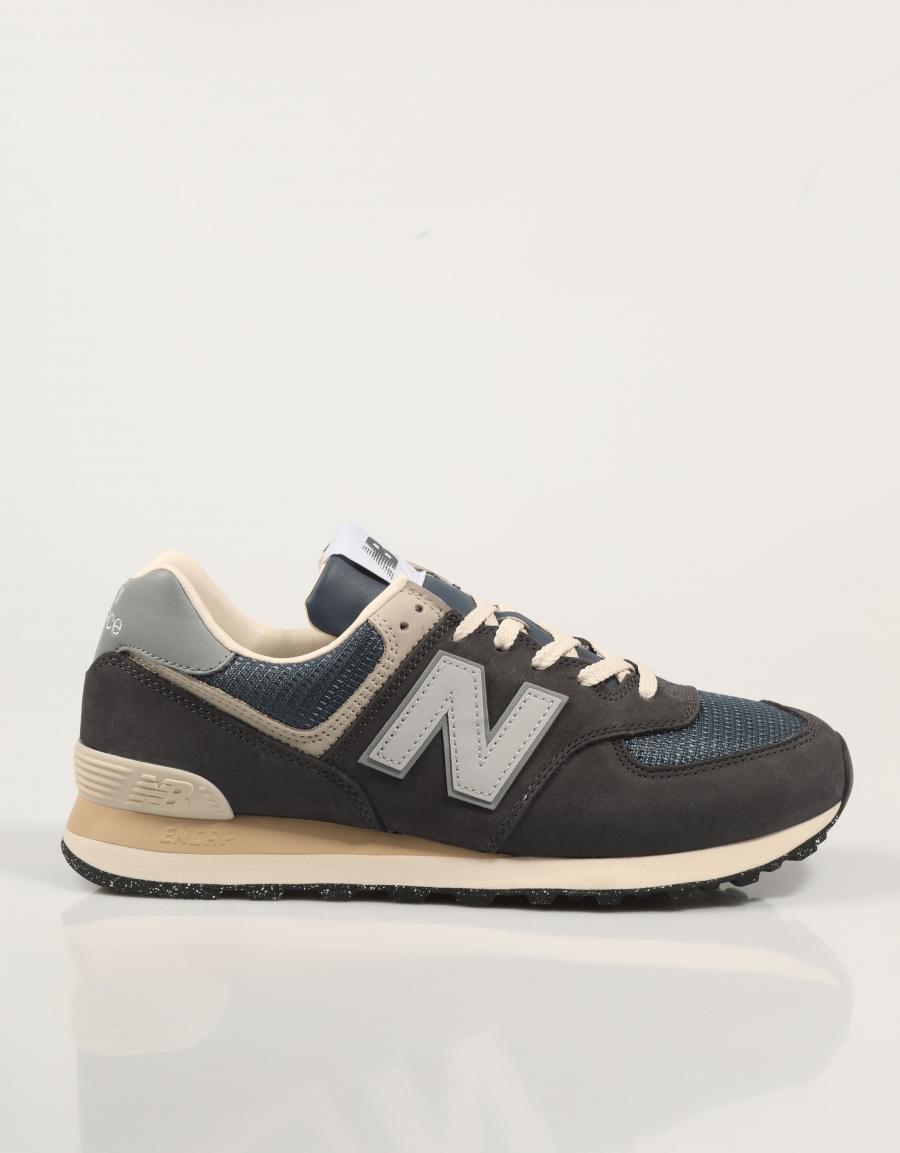 ZAPATILLAS NEW BALANCE U574 en color Azul marino