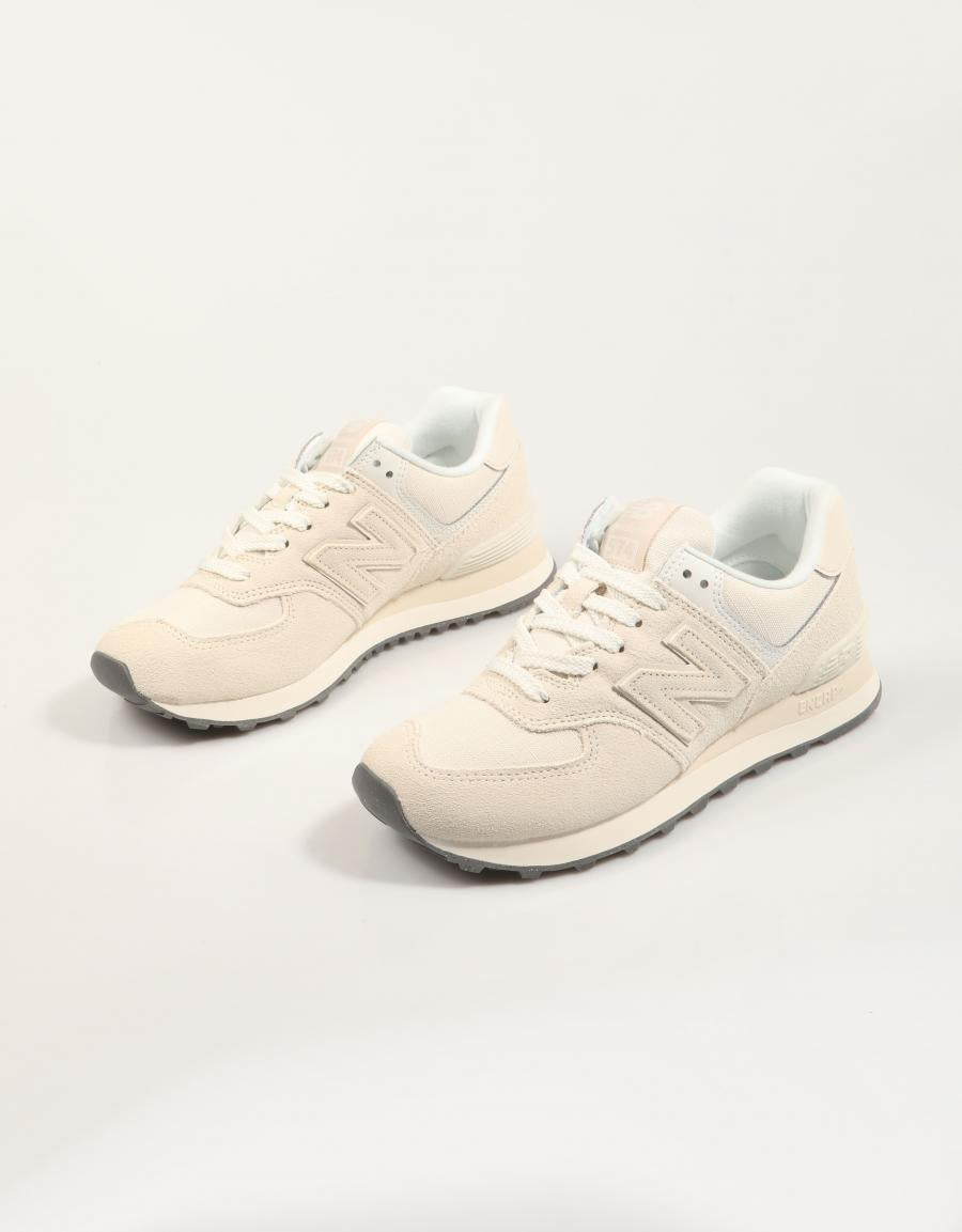 ZAPATILLAS NEW BALANCE WL574 en color Hielo