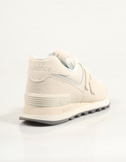 ZAPATILLAS NEW BALANCE WL574 en color Hielo
