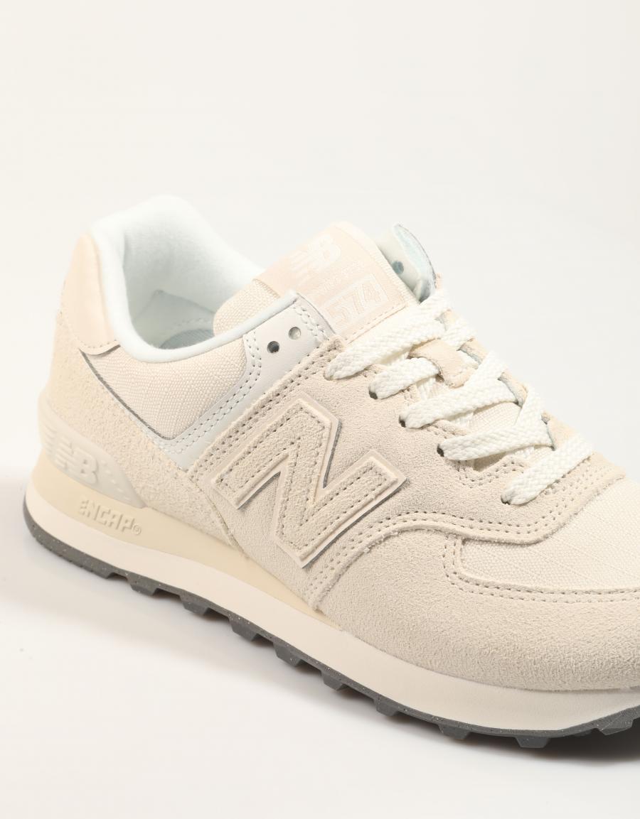 ZAPATILLAS NEW BALANCE WL574 en color Hielo