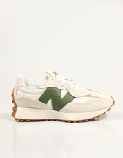 ZAPATILLAS NEW BALANCE U327 en color Blanco