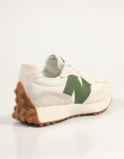 ZAPATILLAS NEW BALANCE U327 en color Blanco