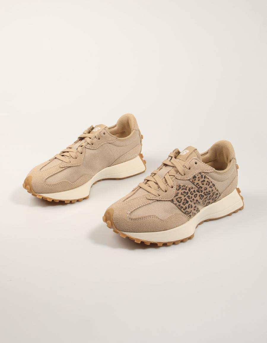 ZAPATILLAS NEW BALANCE WS327 en color Beige