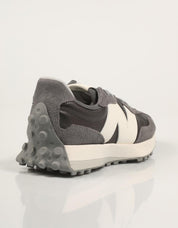 ZAPATILLAS NEW BALANCE WS327 en color Negro