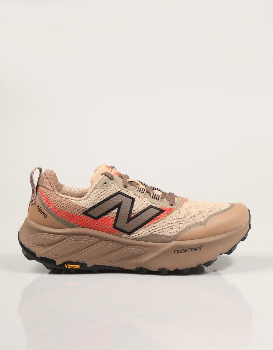 ZAPATILLAS NEW BALANCE MTHIE en color Beige