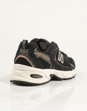 ZAPATILLAS NEW BALANCE U530 en color Negro