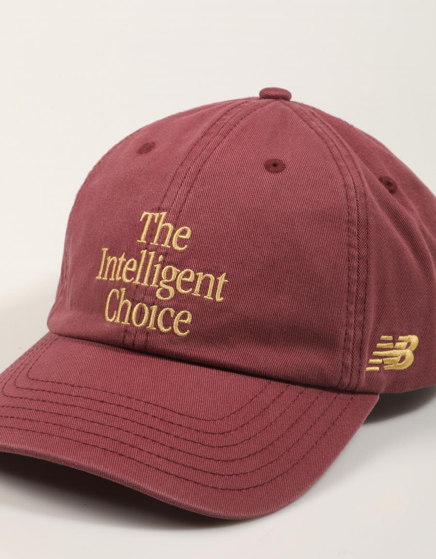 GORRA NEW BALANCE PANEL THE INTELLIGENT CHOICE HAT en color Burdeos