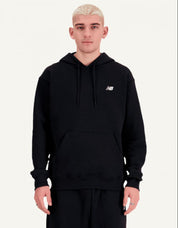 SUDADERA NEW BALANCE SPORT ESSENTIAL TERRY HOODIE en color Negro