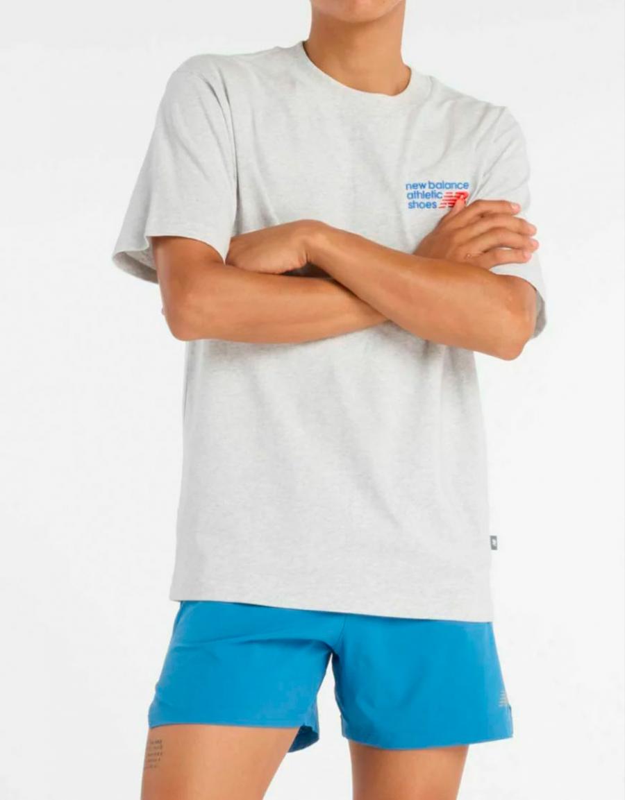 CAMISETA NEW BALANCE ATHLETICS PREMIUM LOGO en color Gris