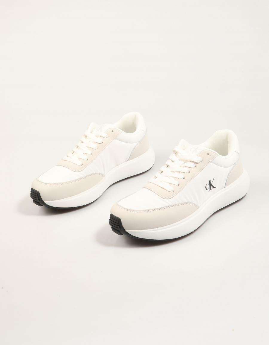 ZAPATILLAS CALVIN KLEIN ATHLE RUNNER NYLON MIX NW LOGO en color Blanco