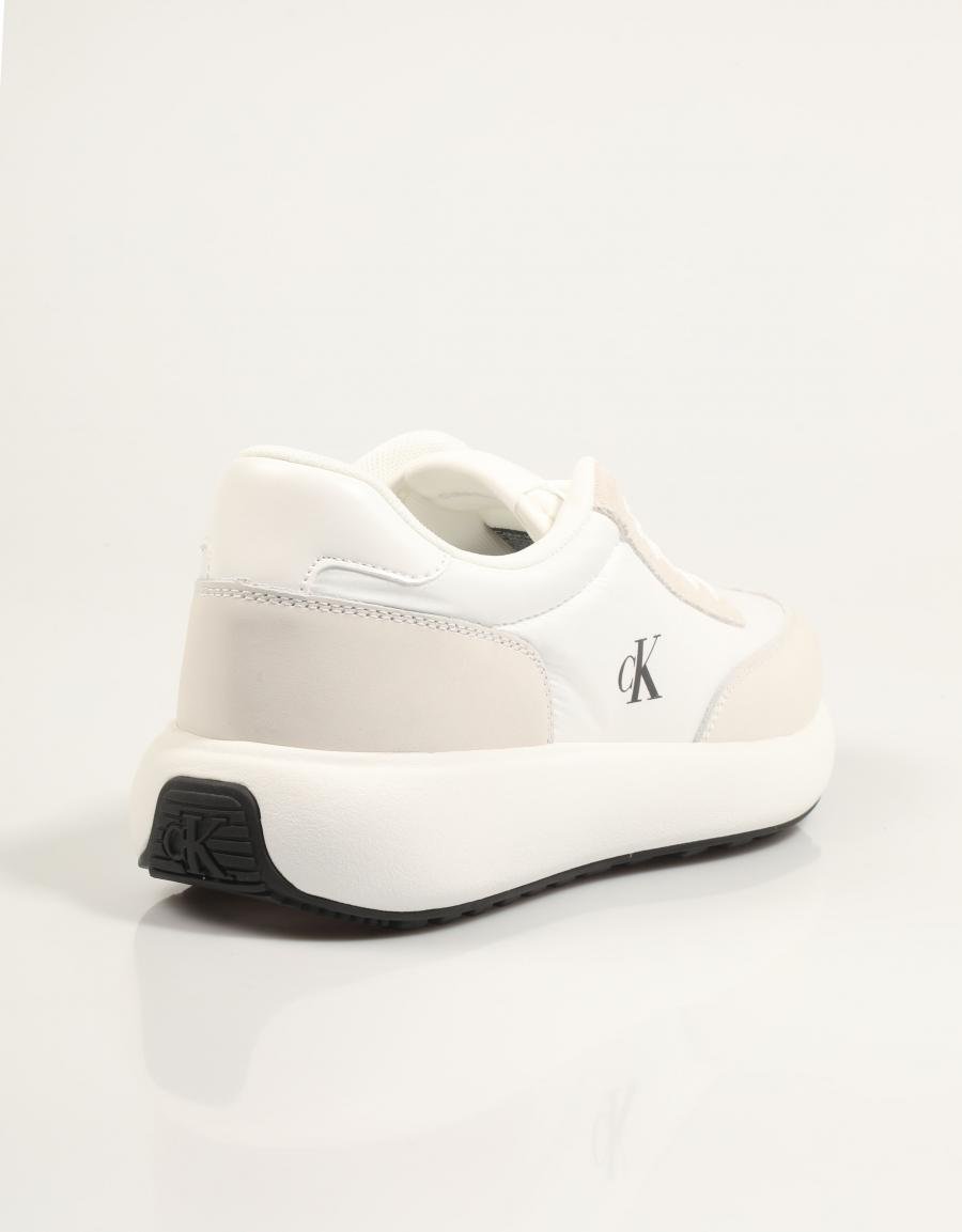 ZAPATILLAS CALVIN KLEIN ATHLE RUNNER NYLON MIX NW LOGO en color Blanco