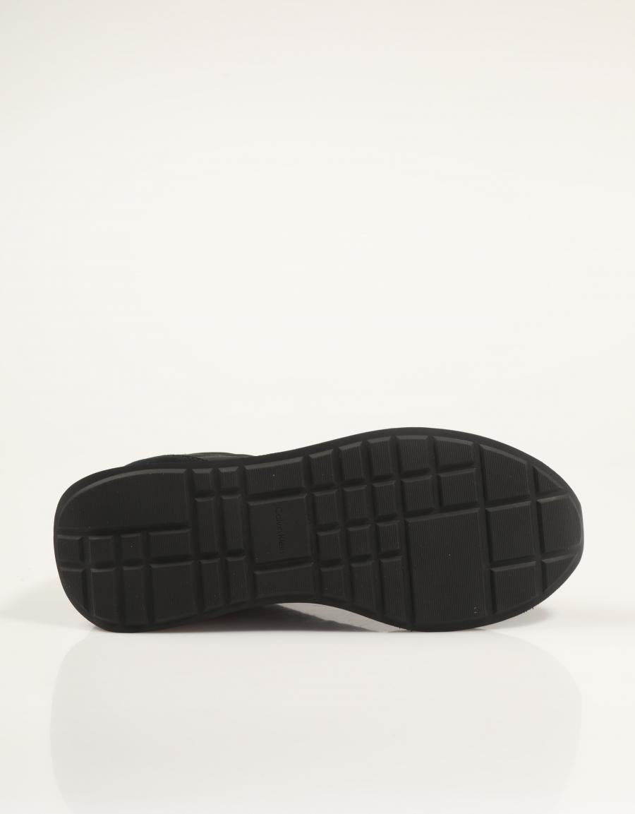 ZAPATILLAS CALVIN KLEIN RETRO RUNNER  LACE UP NYLON MG en color Negro
