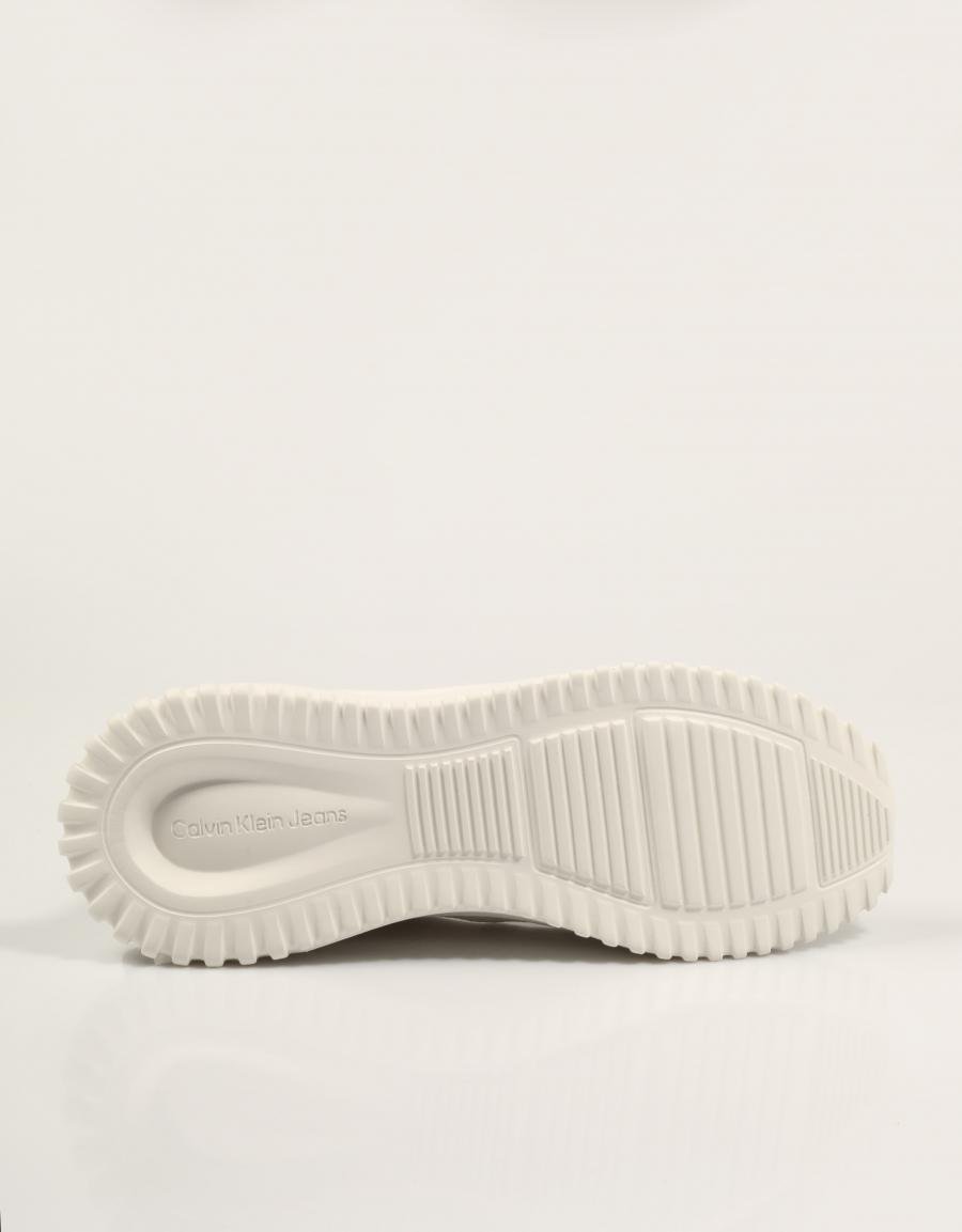 ZAPATILLAS CALVIN KLEIN EVA RUNNER DRAWSTRING MIX MG en color Blanco