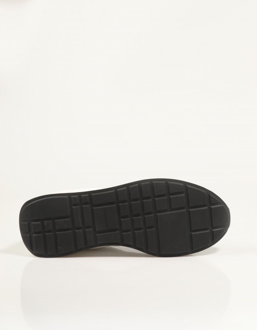 ZAPATILLAS CALVIN KLEIN RETRO RUNNER ESS MIX MAT en color Blanco