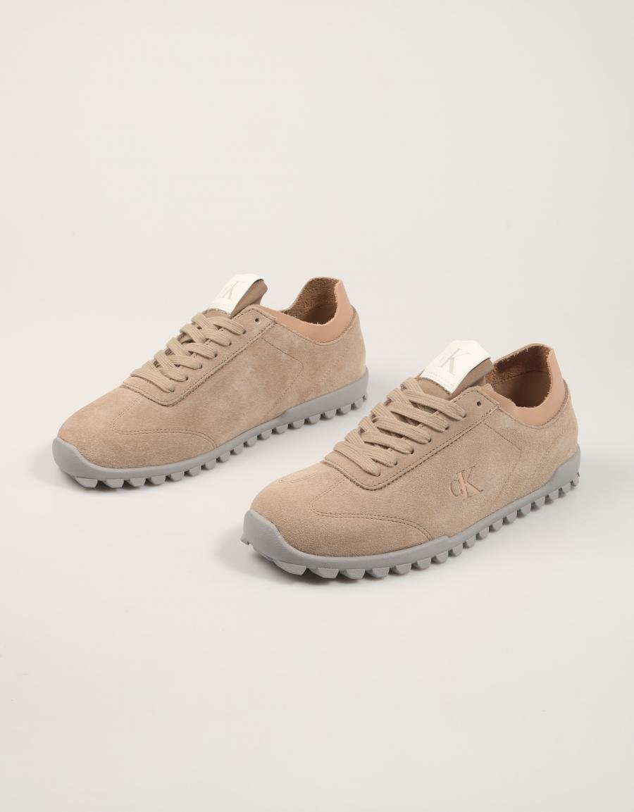 ZAPATILLAS CALVIN KLEIN MURCIA YW0YW02050 en color Beige