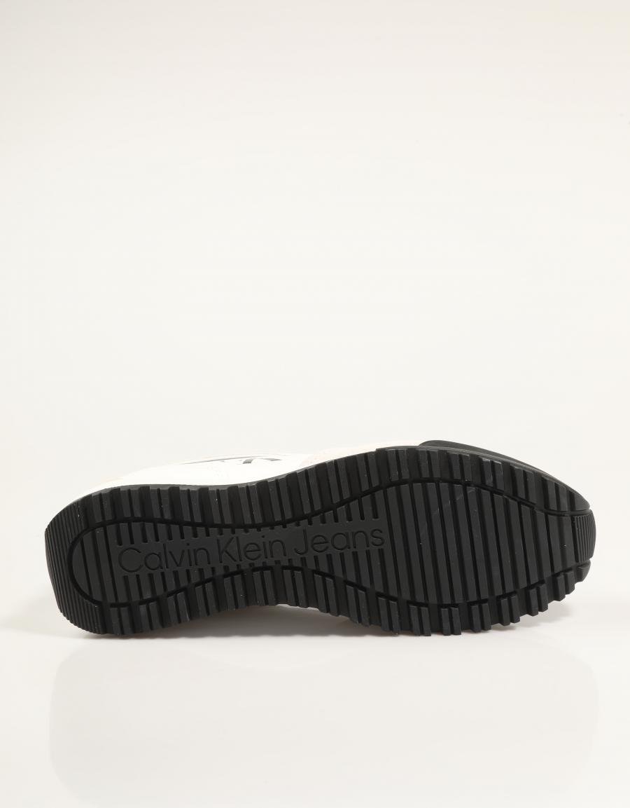 ZAPATILLAS CALVIN KLEIN TOOTHY RUNNER IRREGULAR LINES en color Blanco