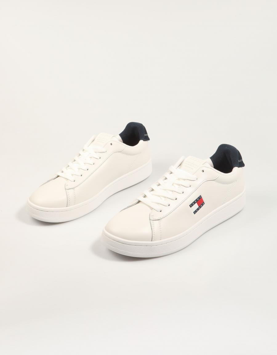 ZAPATILLAS TOMMY HILFIGER ARCHIVE 98 en color Blanco