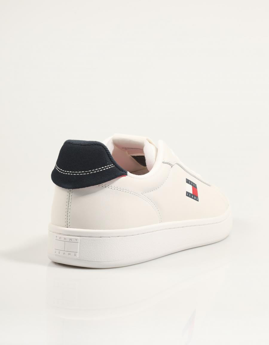 ZAPATILLAS TOMMY HILFIGER ARCHIVE 98 en color Blanco