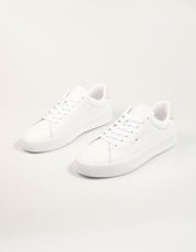 ZAPATILLAS TOMMY HILFIGER TH COURT LTH DETAIL ESS en color Blanco