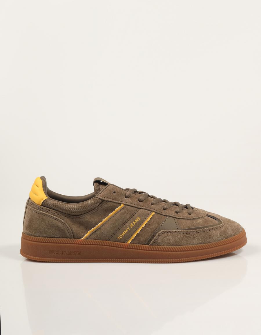 ZAPATILLAS TOMMY HILFIGER GREENWICH EDGE SUEDE EM0EM01609 en color Kaki