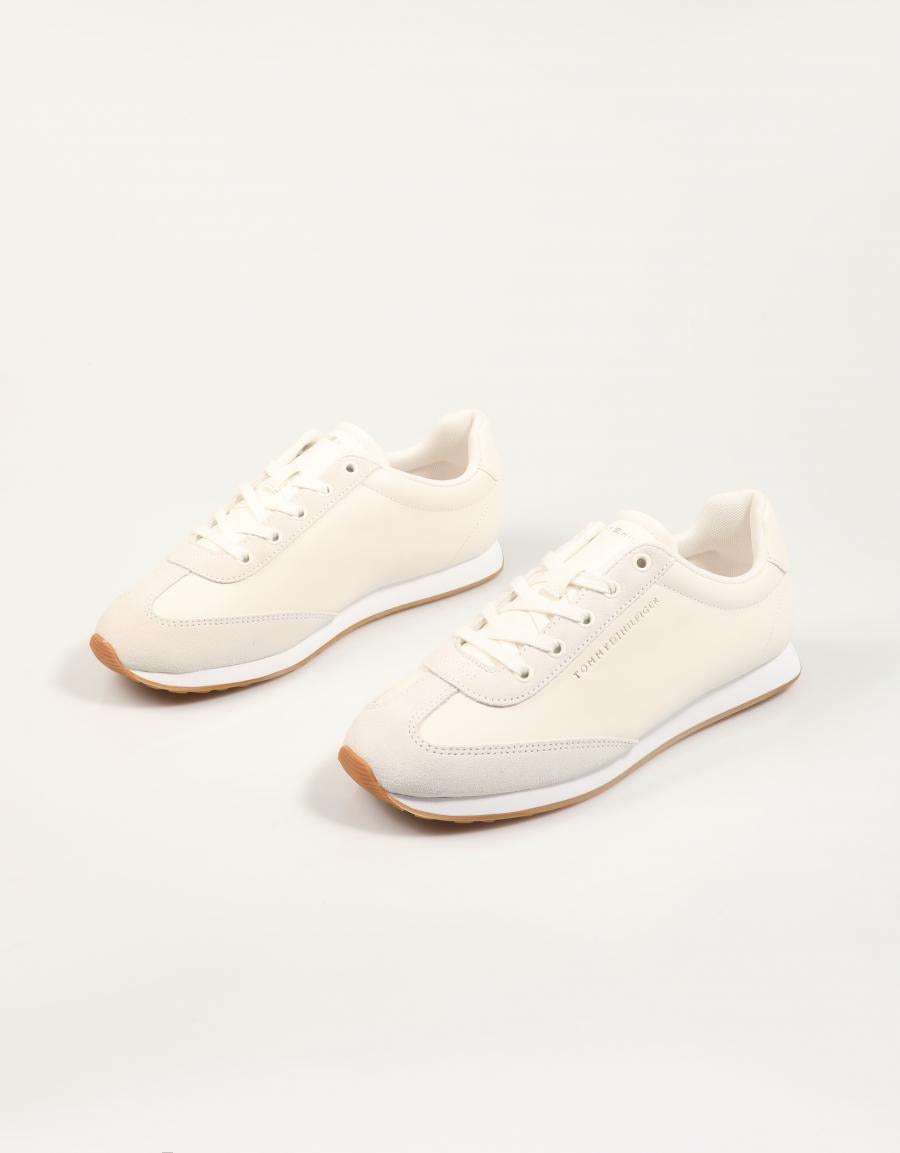 ZAPATILLAS TOMMY HILFIGER HERITAGE FASHION RUNNER MIX MAT en color Blanco