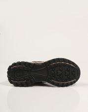 ZAPATILLAS TOMMY HILFIGER TJW OUTDOOR RUNNER en color Marron