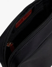 NECESER TOMMY HILFIGER POPETTE CAMERA BAG en color Negro