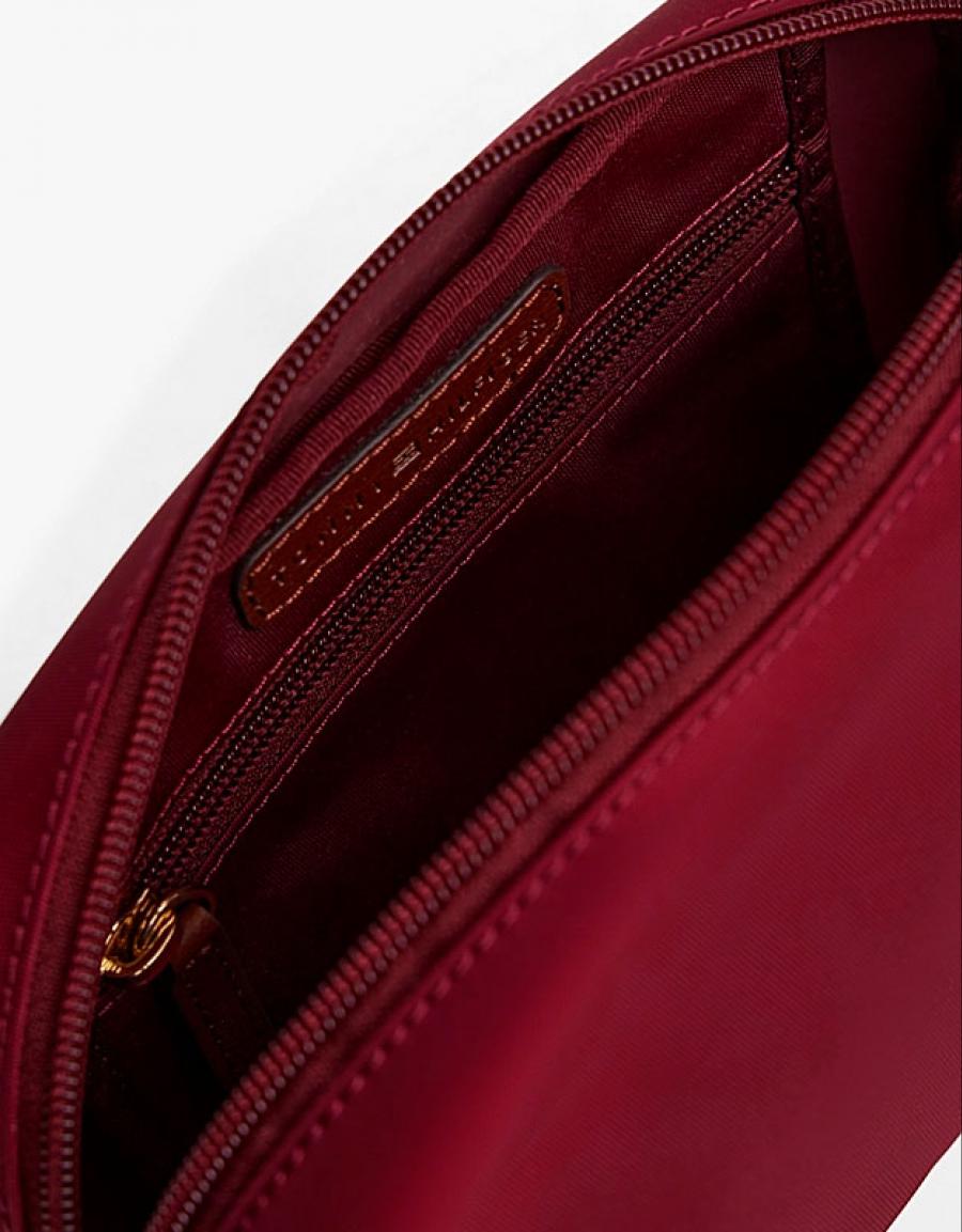 NECESER TOMMY HILFIGER POPETTE CAMERA BAG en color Burdeos